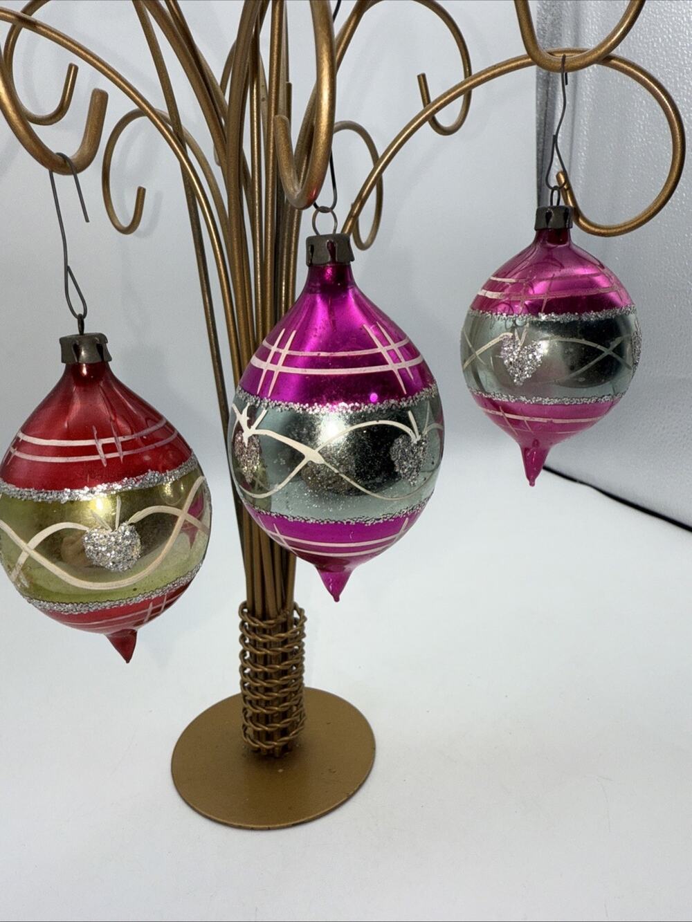 3 VINTAGE POLAND PINK SILVER GLITTERED HEARTS TEARDROP GLASS CHRISTMAS ORNAMENT